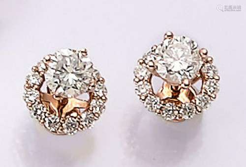 Pair of 18 kt gold earrings with brilliants