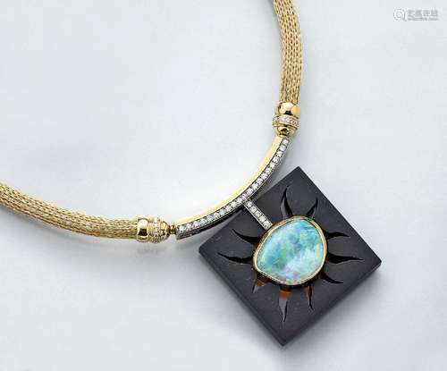 18 kt gold necklace 'sun' with opal, ebony and