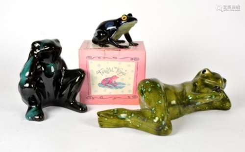 A Blue Mountain Pottery model of a seated frog, 18cm high, together with a pottery model of a