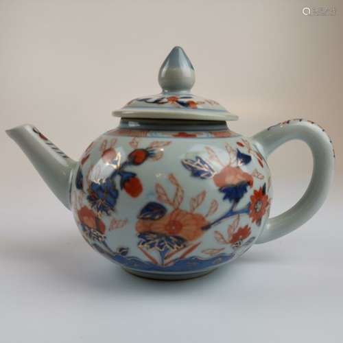 Chinese Qing Dynasty Kangxi  Imari Teapot