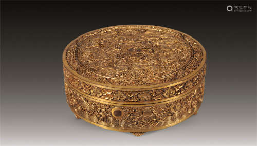 清中期 铜鎏金浮雕云龙海兽盖盒