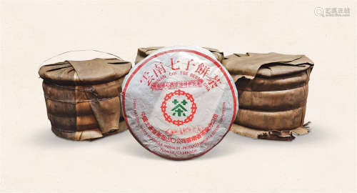 2004年 中茶公司苹果绿印7542青饼