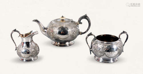 1904年 洋银錾花咖啡具三件
