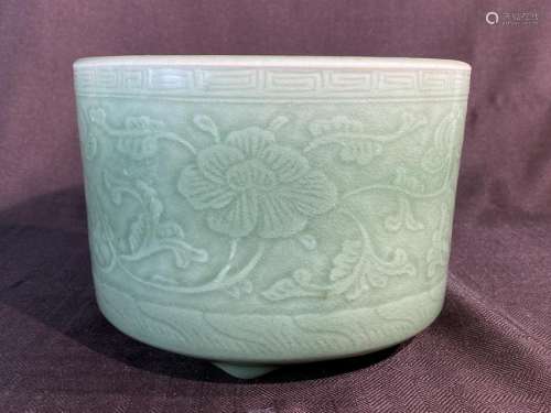 Chinese 18th cen Celadon Porcelain Censer - Peony