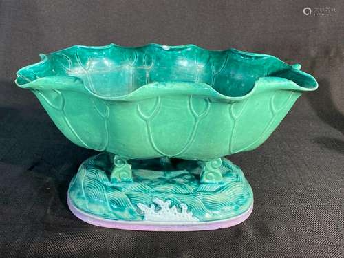 Chinese Porcelain Lotus Bowl with Frog