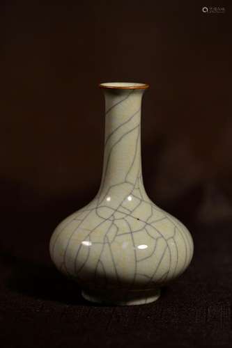 Chinese Crackle Glazed Porcelain Vase with Ming Mark