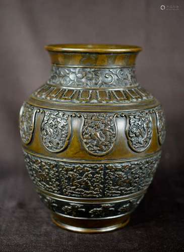 Japanese Bronze Vase - Dragon and Foolions