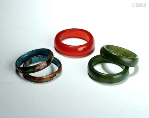 5 CHINESE STONE & CLOISONNE RINGS BANDS