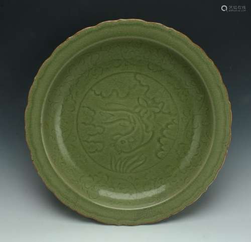 INCISED CELADON FISH CHARGER
