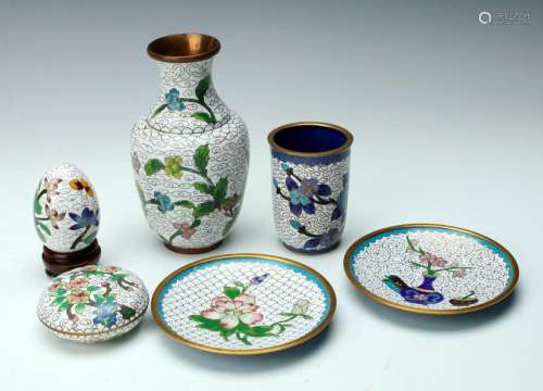 ASSEMBLED LOT OF WHITE CLOISONNE