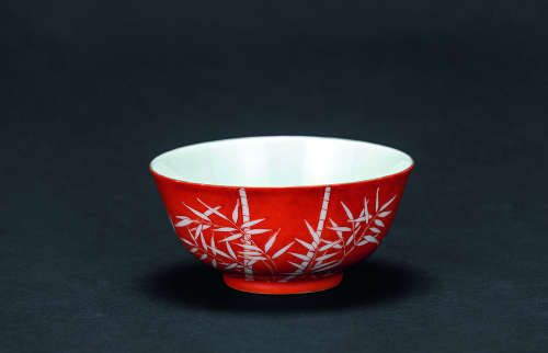 矾紅留白竹紋碗