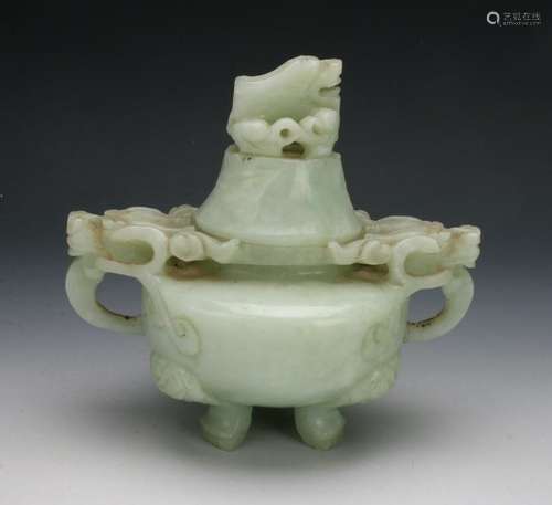 JADE LIDDED CARVED DRAGON CENSOR