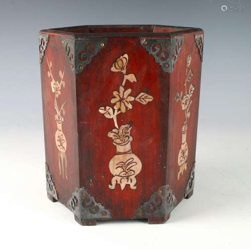 HEXAGONAL NACRE INLAY & ROSEWOOD BRUSH POT