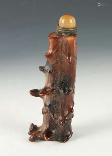 CARVED ANTLER SNUFF BOTTLE