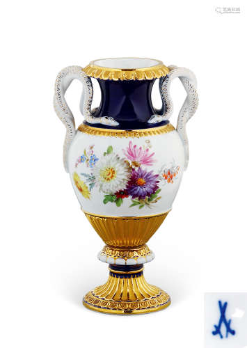 约1880年 德国 梅森MEISSEN 重鎏金蛇形双柄装饰花瓶