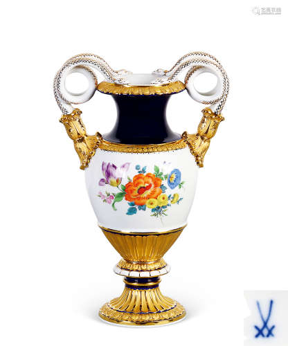 约1950年 德国 梅森MEISSEN 重鎏金蛇形双柄装饰花瓶