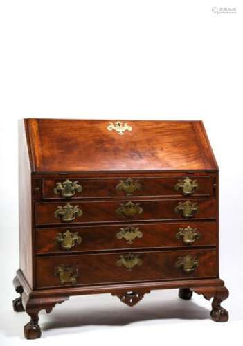 (18th c) CHIPPENDALE MAHOGANY FALL FRONT DESK