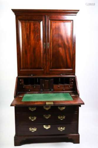 (18th c) CHIPPENDALE MAHOGANY DESK & BOOKCASE