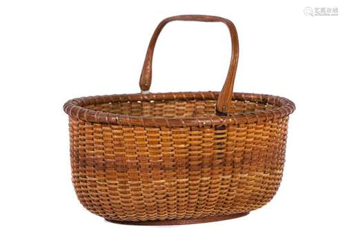 OVAL NANTUCKET BASKET with SWING HANDLE