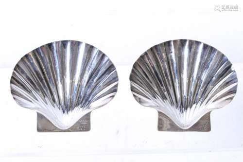 PAIR OF GEORGIAN SHELL-FORM STERLING BUTTER DISHES