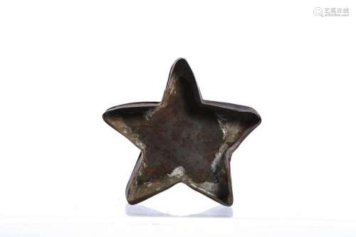 EARLY PENNSYLVANIA TIN COOKIE CUTTER OF A STAR