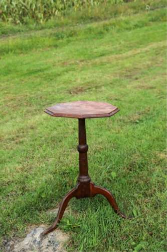 OCTAGONAL CANDLESTAND with SNAKE FEET