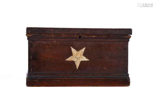 MINIATURE SIX BOARD CHEST DECORATED with (3) STARS