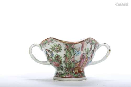 LATER EXAMPLE OF A ROSE MEDALLION SAUCE BOAT