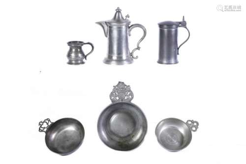 (6) PIECES OF PEWTER : (3) PORRINGERS, SYRUP etc