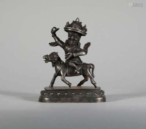 Silver on horseback riding in the mid-18th century