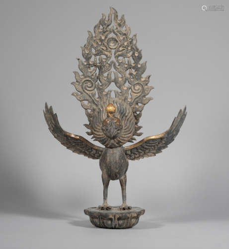 Silver gilded gold-winged birds in the five dynasties
