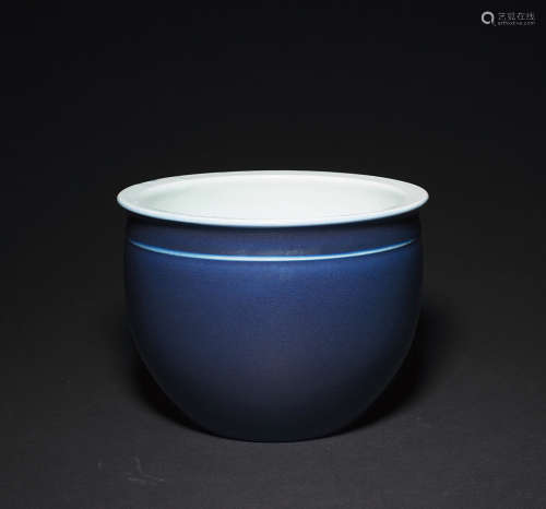 清中期 霁蓝釉小卷缸