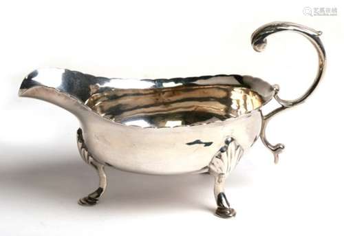 A small silver sauce boat of traditional form, London 1806, makers mark for John Merry, 101gms,