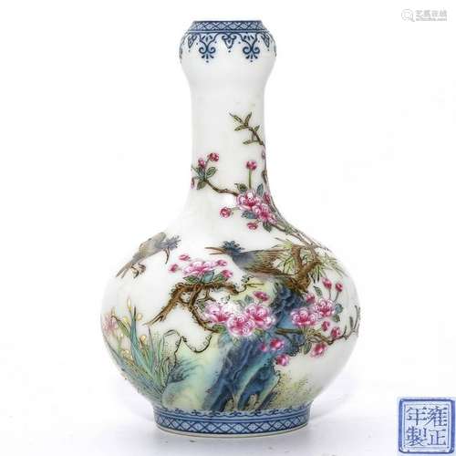 A Falangcai Vase