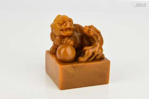 A Carved Tianhuang Beasts Seal