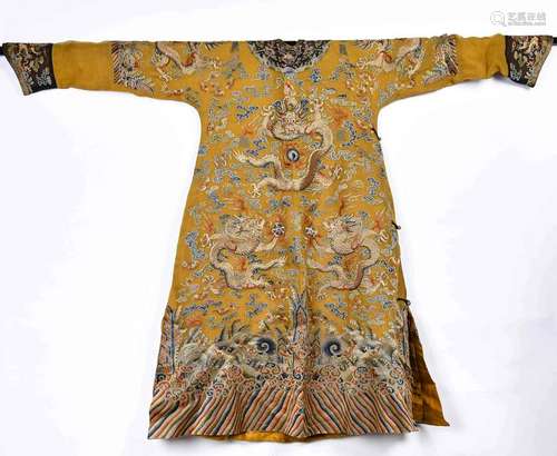 An Embroidery Silk Dragon Robe