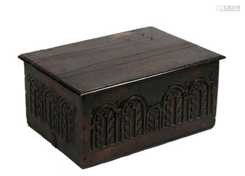 Am 18th century carved oak bible box with carved arched decoration to front and sides, with metal