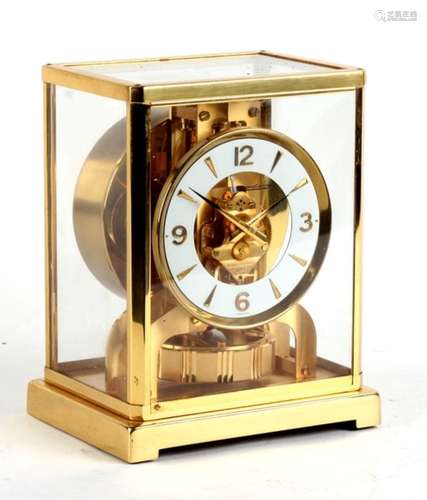 A Jaeger LeCoultre Atmos clock, model 528, complete with original outer box.