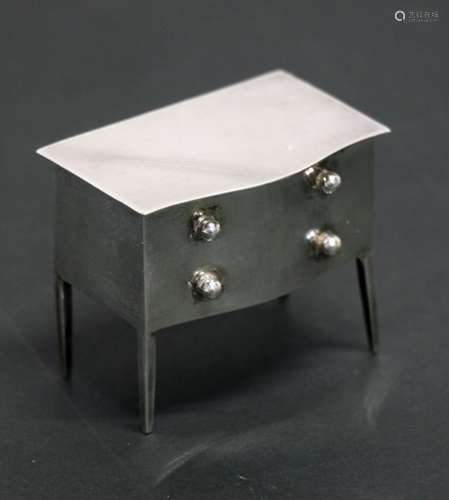 An Edwardian novelty silver ring box modelled as chest of drawers with a velvet lined interior to