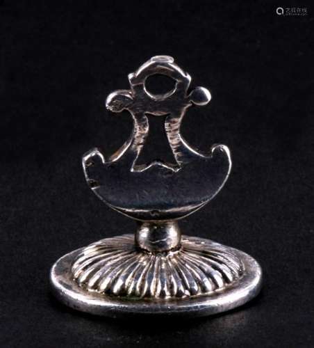 An early 19th century Dutch silver fob seal engraved with an armorial crest.