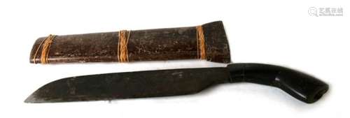 A 19th century Chinese machete with horn handle and signature to the blade together with its