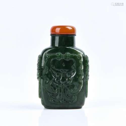 A Carved Spinach Green Snuff Bottle