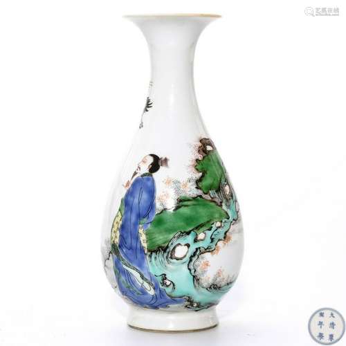 A Famille Verte Vase