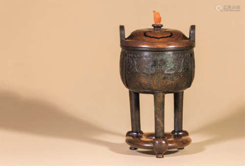 清 铜饕餮纹鼎式炉