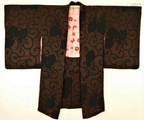 Japanese 3 Crested Black Tendril and Flower Haori