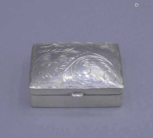 PILLENDOSE / DECKELDOSE / SCHATULLE / pillbox, 925er Silber (gepunzt mit Feingehaltsangabe, 14 g).