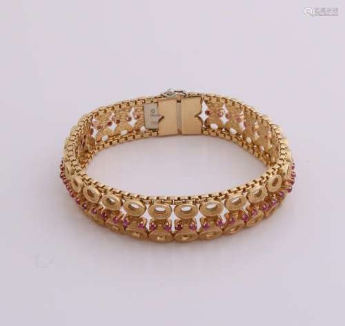 Elegant yellow gold bracelet, 750/000, with rubies.