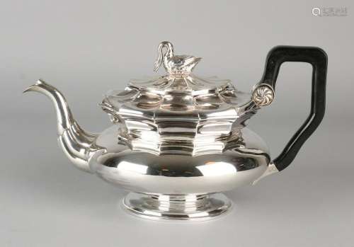 Very fine silver teapot, 934/000, low sphere model,
