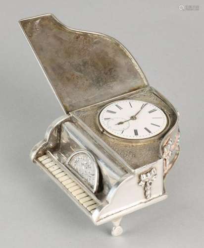 Silver miniature wing 900/000 with watch. Wing