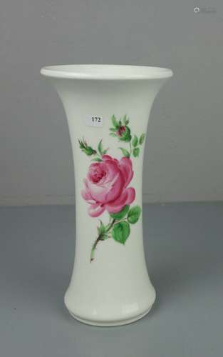 VASE, Porzellan, Manufaktur Meissen, unterglasurblaue Schwertermarke, Marke seit 1934 (zweifach